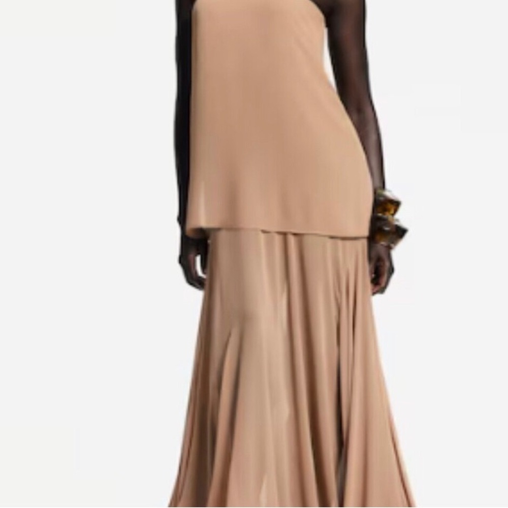 VIRAL HM VOLUMINOUS DRESS BRAND NEW WITH TAG